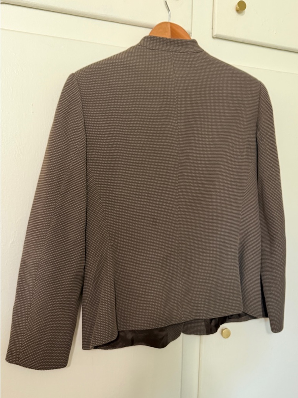 Giorgio Armani Women's Dark Brown Tailored Blazer - Picture 4 of 6